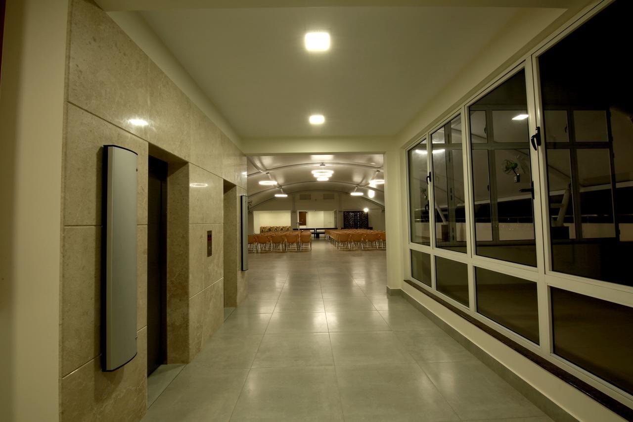 Palguni Residency Hotel Hassan Exterior photo